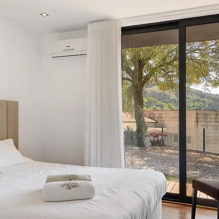 Villacella - Geres 펜션 Louredo (Braga)